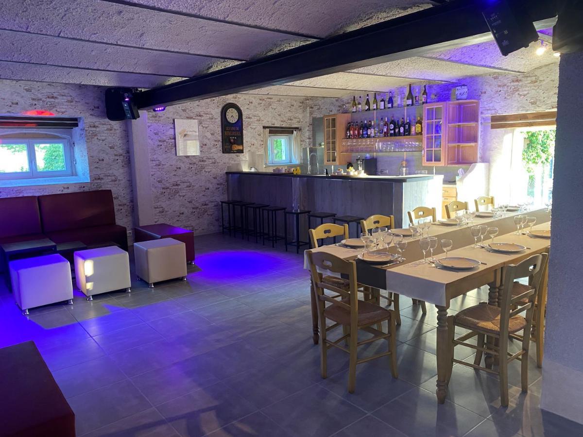 L'Anagramme, Chambres, Table D'Hotes Et Gite Pour Adultes, Naturistes Ou Non ! Cindre Luaran gambar