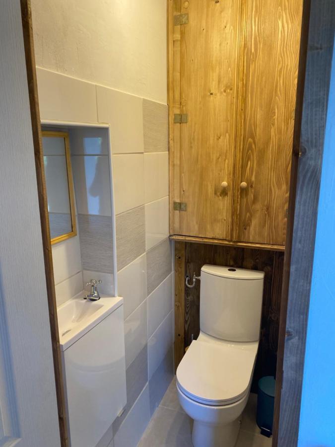L'Anagramme, Chambres, Table D'Hotes Et Gite Pour Adultes, Naturistes Ou Non ! Cindre Luaran gambar