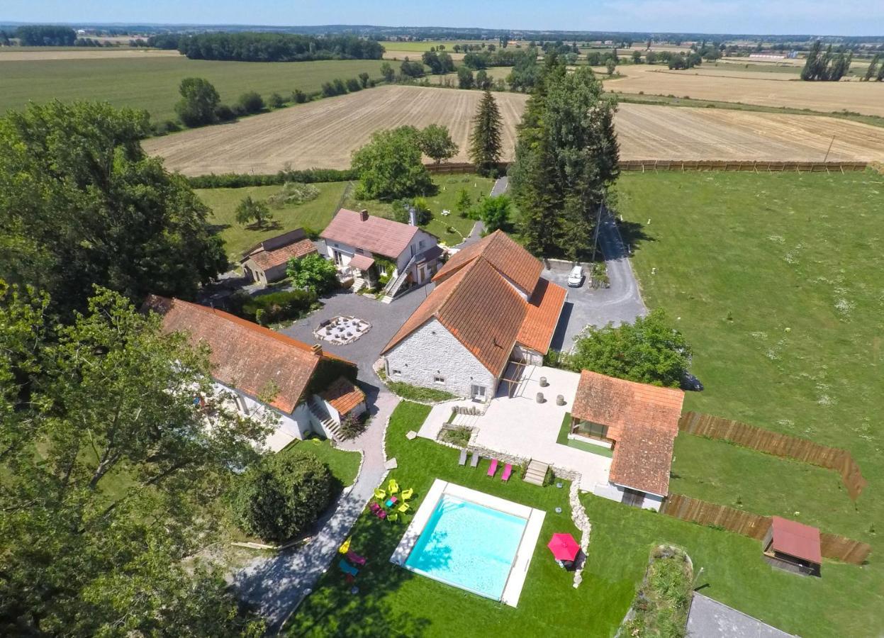 L'Anagramme, Chambres, Table D'Hotes Et Gite Pour Adultes, Naturistes Ou Non ! Cindre Luaran gambar